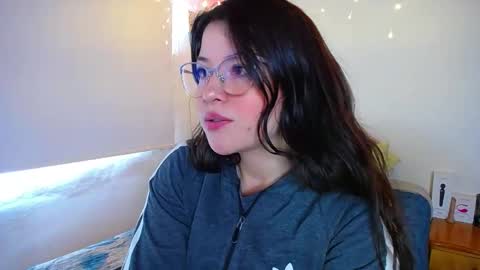 Juliana online show from 02.02.25