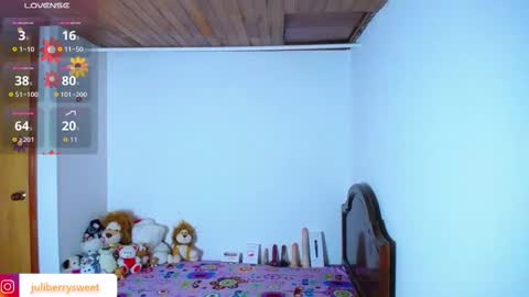 Juliana online show from 10.24.25