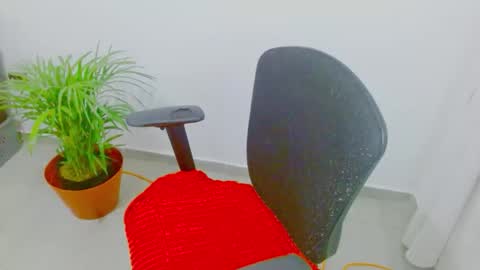  Juliana Torres  online show from 12.17.25