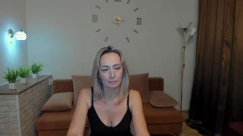 Snapshot of julia__cherry_ chatting on 01.31.25 julia__cherry_ online show from 01.31.25