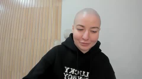 Snapshot of julia_bright chatting on 04.10.26 julia bright online show from 04.10.26