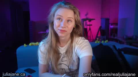 Snapshot of julia_jane chatting on 01.13.26 Julia Jane online show from 01.13.26
