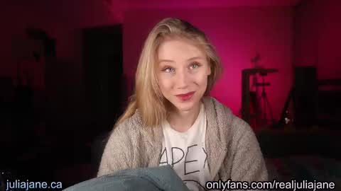 Snapshot of julia_jane chatting on 01.17.26 Julia Jane online show from 01.17.26