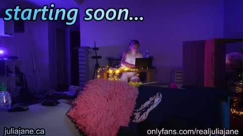 Snapshot of julia_jane chatting on 02.01.26 Julia Jane online show from 02.01.26