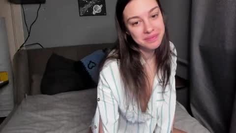 Snapshot of julia_jellyfish chatting on 03.28.26 Julia online show from 03.28.26