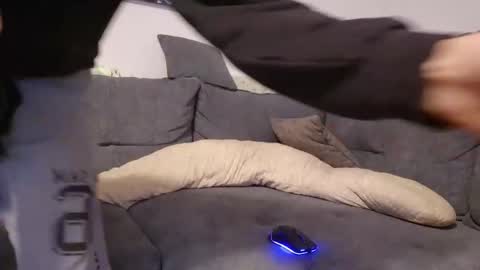 Snapshot of julia_official chatting on 11.15.25 julia_official online show from 11.15.25