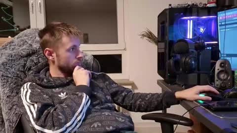 Snapshot of julia_official chatting on 01.18.26 julia_official online show from 01.18.26