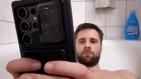 Snapshot of julia_official chatting on 02.11.26 julia_official online show from 02.11.26