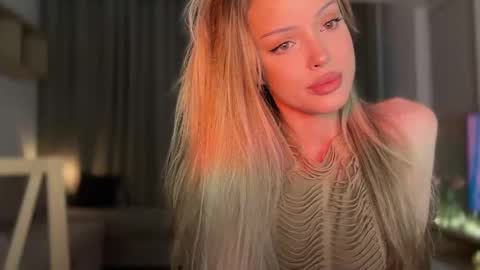 Snapshot of julia_rle chatting on 10.25.25 Julia R Le online show from 10.25.25