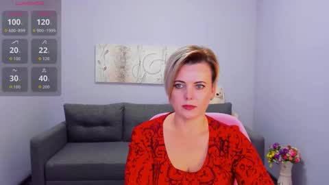 Snapshot of julia_wilsons chatting on 11.06.25 Julia online show from 11.06.25