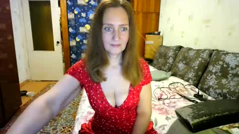 Snapshot of juliaa_foxi chatting on 12.20.25 juliaa_foxi online show from 12.20.25