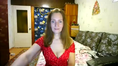 Snapshot of juliaa_foxi chatting on 12.21.25 juliaa_foxi online show from 12.21.25
