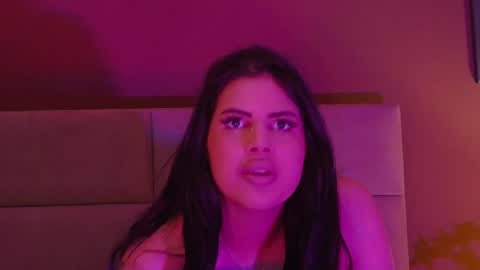 Snapshot of juliaharveyy chatting on 02.02.25 Julia online show from 02.02.25