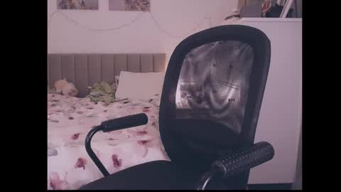 julialiones online show from 09.22.25