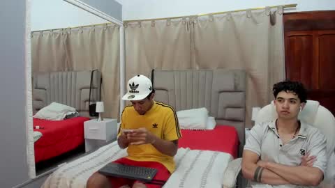 Snapshot of julian_billy chatting on 01.25.25 julian billy online show from 01.25.25