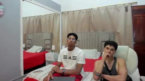 Snapshot of julian_billy chatting on 01.26.25 julian billy online show from 01.26.25