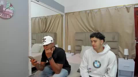 Snapshot of julian_billy chatting on 02.21.25 julian billy online show from 02.21.25