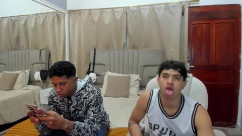 Snapshot of julian_billy chatting on 03.10.25 julian billy online show from 03.10.25