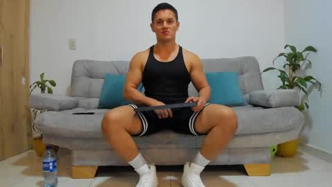 julian_wallace online show from 12.07.24