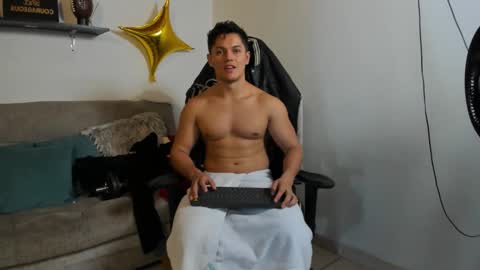 julian_wallace online show from 10.13.25