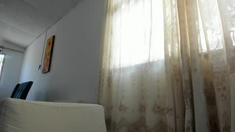julian_wallace1 online show from 05.15.26