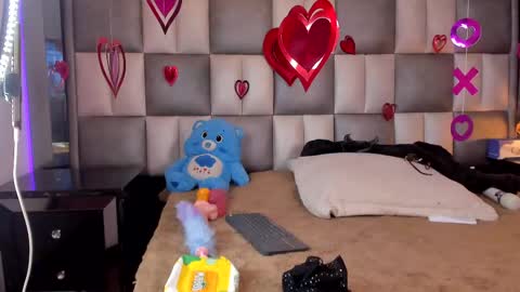 juliana_js_ online show from 02.13.25