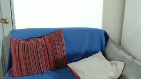 Snapshot of juliana_news chatting on 09.10.25 juliana_news online show from 09.10.25