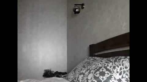 julianagold1 online show from 11.22.25