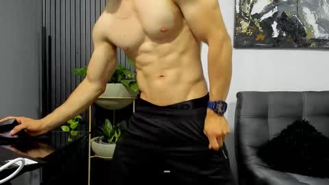 Snapshot of juliansexxx16 chatting on 02.25.25 Julian online show from 02.25.25