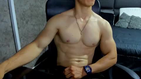 Snapshot of juliansexxx16 chatting on 10.03.25 Julian online show from 10.03.25