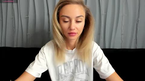 Yulya online show from 10.14.25