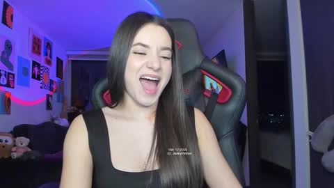 Jeimy Help me to reach 100 thumbs up online show from 03.13.26