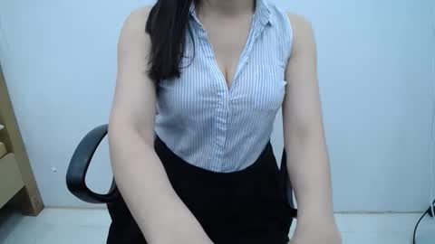 julie9x online show from 05.05.26