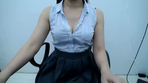julie9x online show from 07.18.26