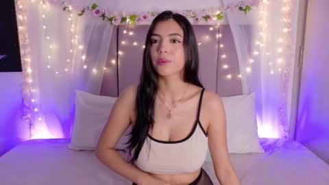 Juliet Bennet online show from 05.06.26