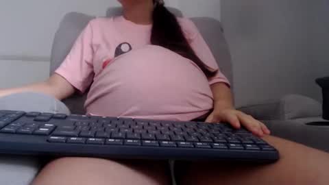 Julie bunny online show from 04.22.26