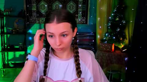 juliedaniel online show from 12.17.25