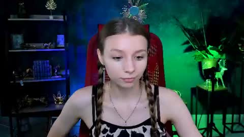juliedaniel online show from 06.12.26