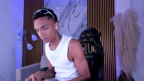 Julien online show from 04.22.26