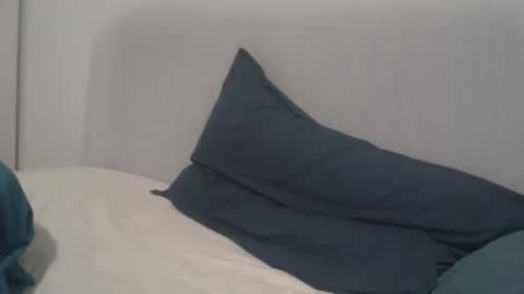 Snapshot of julienterrierl2l chatting on 03.25.26 Julienl2l online show from 03.25.26