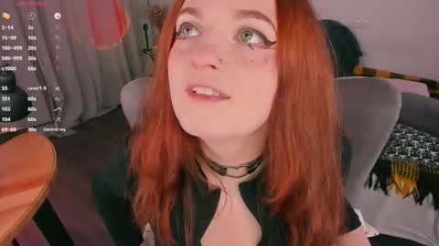 Snapshot of juliet_schoolgirl chatting on 01.14.26 Juliet online show from 01.14.26