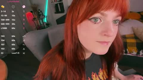 Snapshot of juliet_schoolgirl chatting on 03.11.26 Juliet online show from 03.11.26