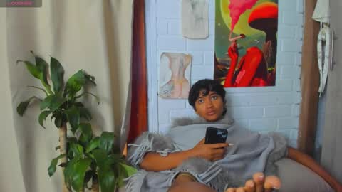 Juli online show from 01.15.26