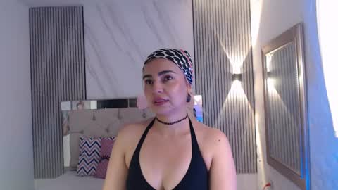 julieta__fox_ online show from 06.19.26