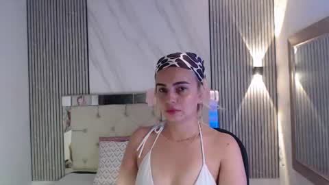julieta__fox_ online show from 06.24.26