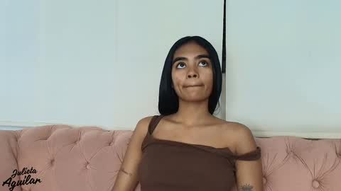 Juli online show from 12.22.25