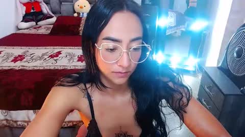 Snapshot of julieta_art1 chatting on 03.03.25 julieta art1 online show from 03.03.25
