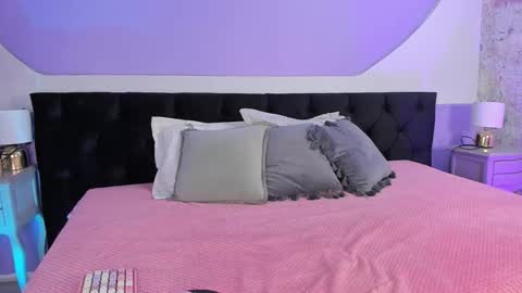 Julieta  online show from 09.17.25