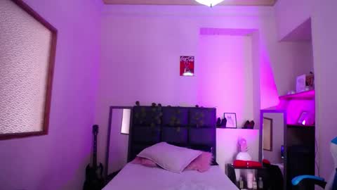 Julieta online show from 02.15.26