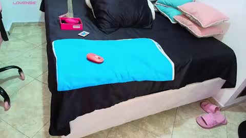 julieta_rose19 online show from 02.25.26